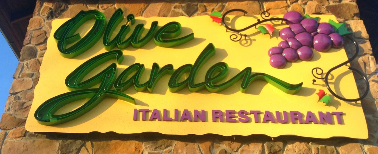 17 Restaurants That Give Out Free Birthday Food